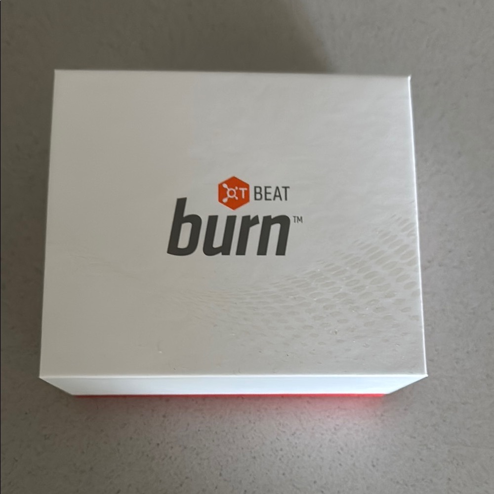 OTF Orange Theory Fitness tracker Beat Burn barely used w box, xtra band, charge